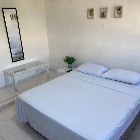 Habitaciones Independientes Cerca Al Aeropuerto 3 Cartagena Екстер'єр фото