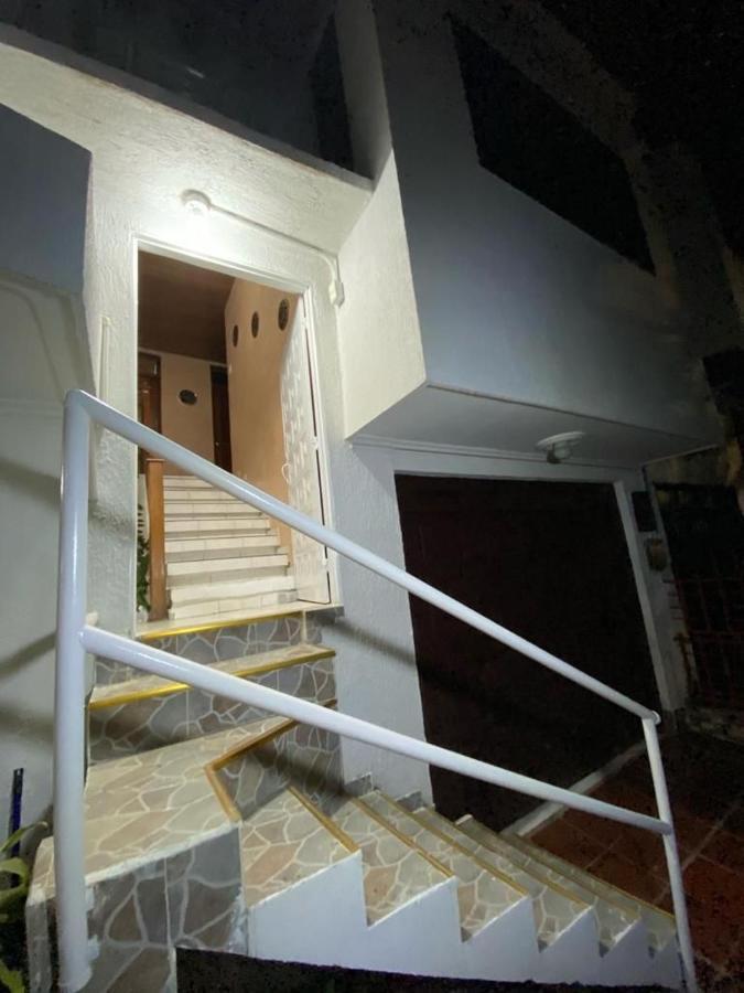 Habitaciones Independientes Cerca Al Aeropuerto 3 Cartagena Екстер'єр фото